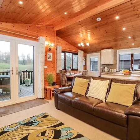 Borrowdale Lodge *